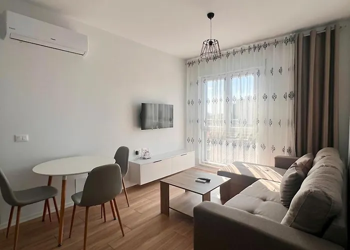 Urban Oasis Near Center Appartamento *